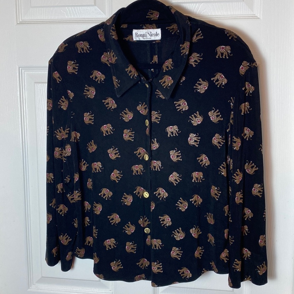 Vintage Women’s Elephant Print Button Down Shirt Jersey Knit 3/4 Sleeve M/L